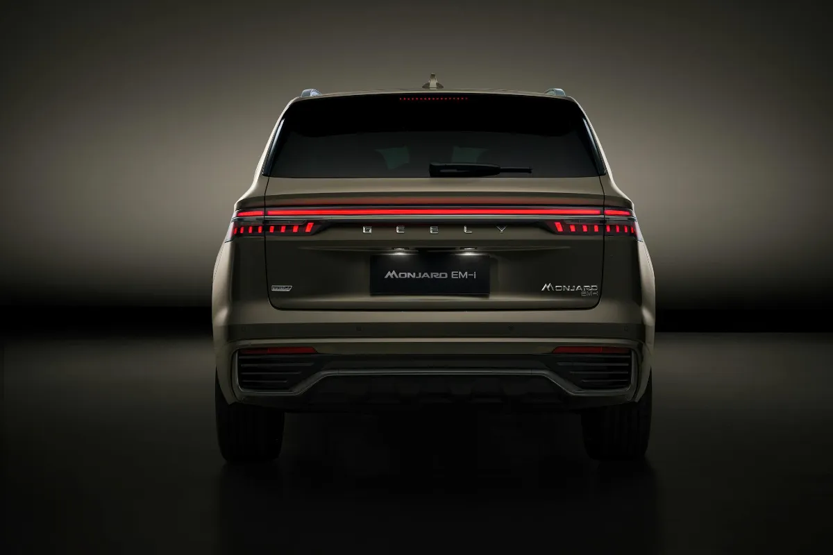 Geely Starray EM-i von hinten