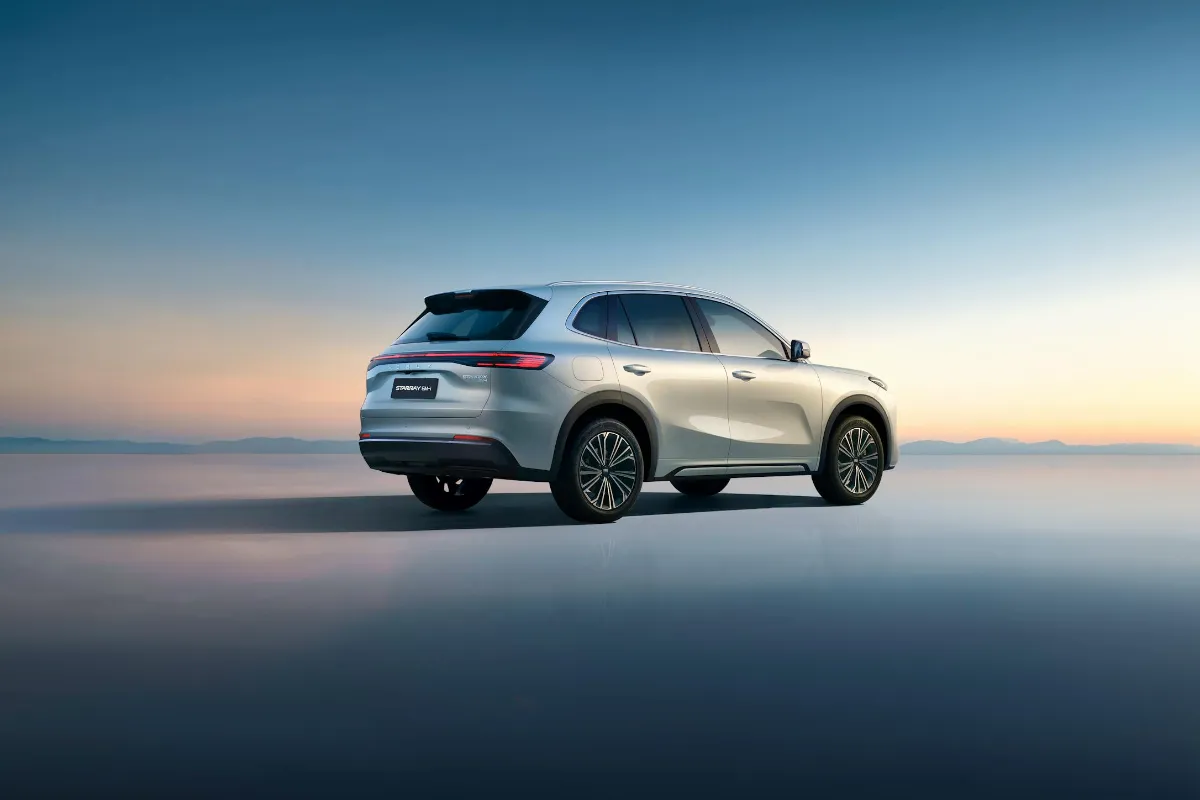 Geely Starray EM-i von hinten