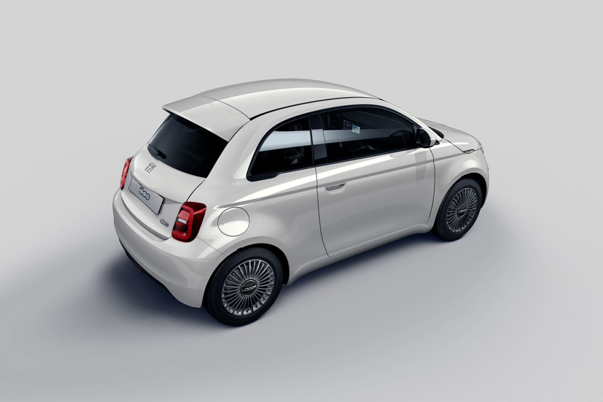Fiat 500e Elektro in Ice Weiß von oben