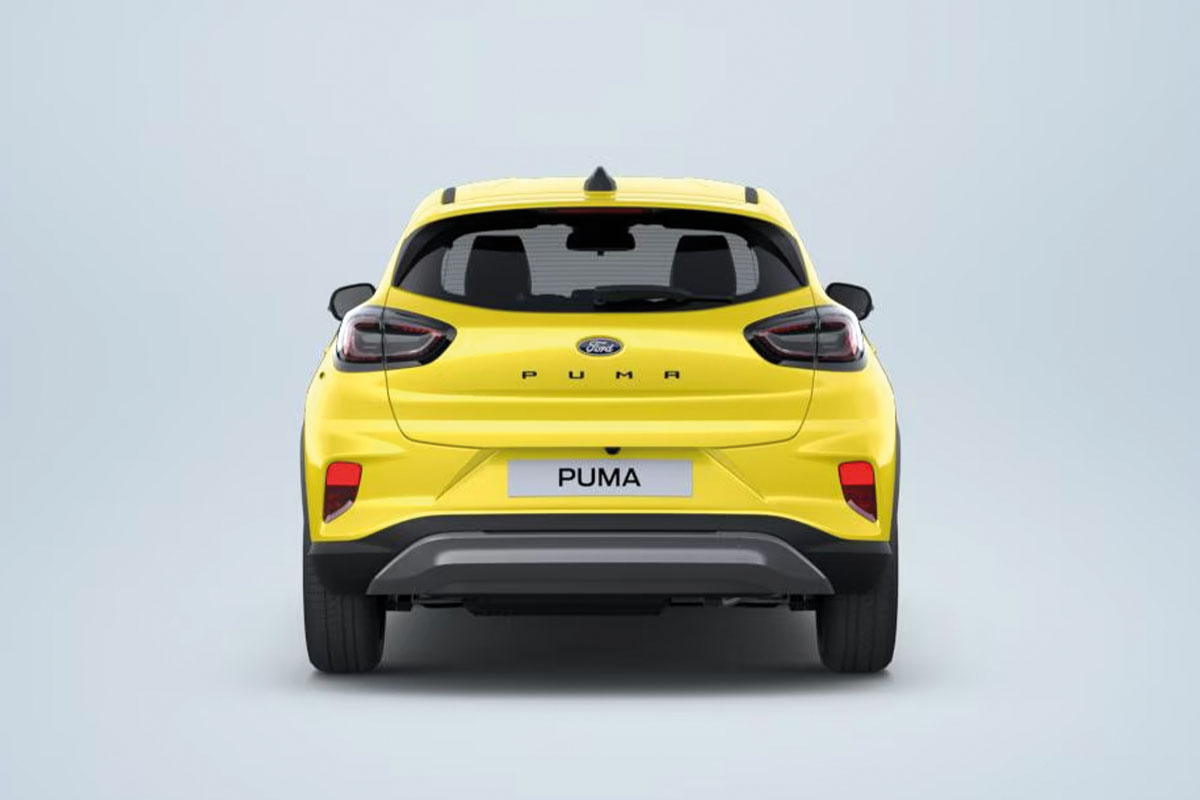 Ford Puma Titanium in Electric Yellow Metallic von hinten