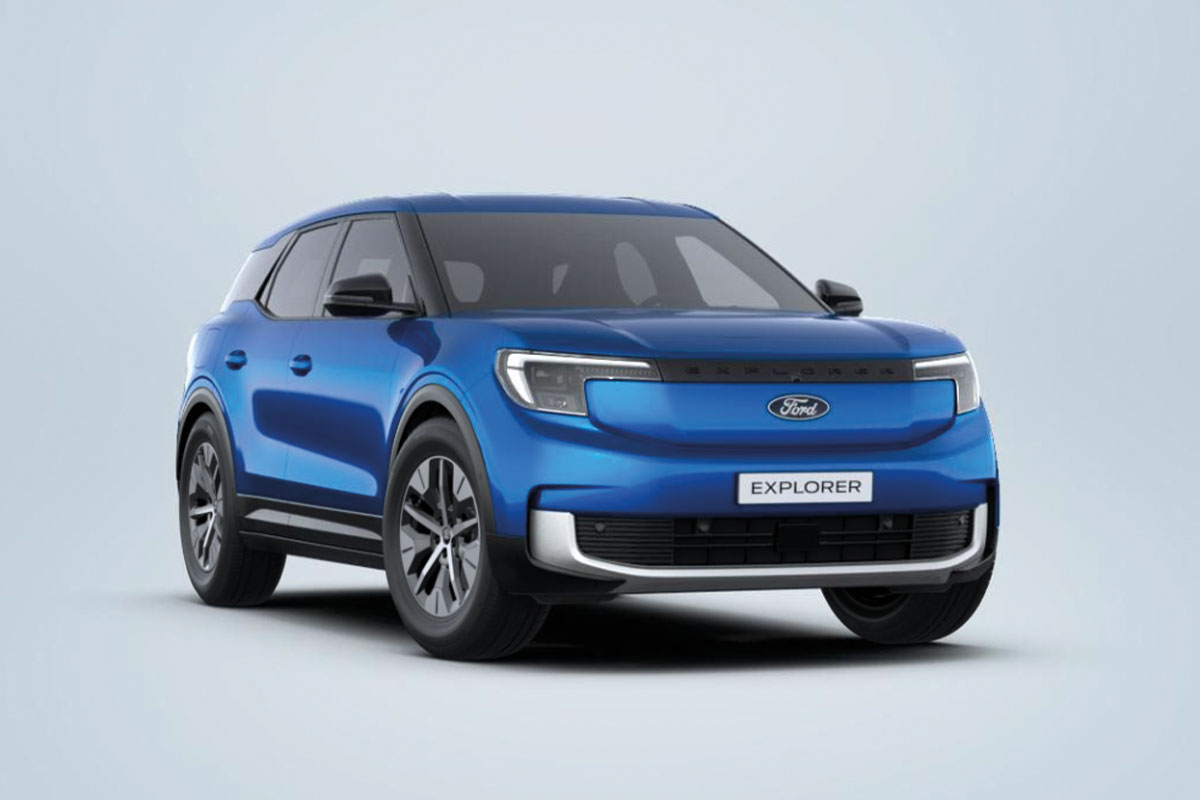 Ford Explorer Elektro in Blue My Mind Metallic von der Seite vorne