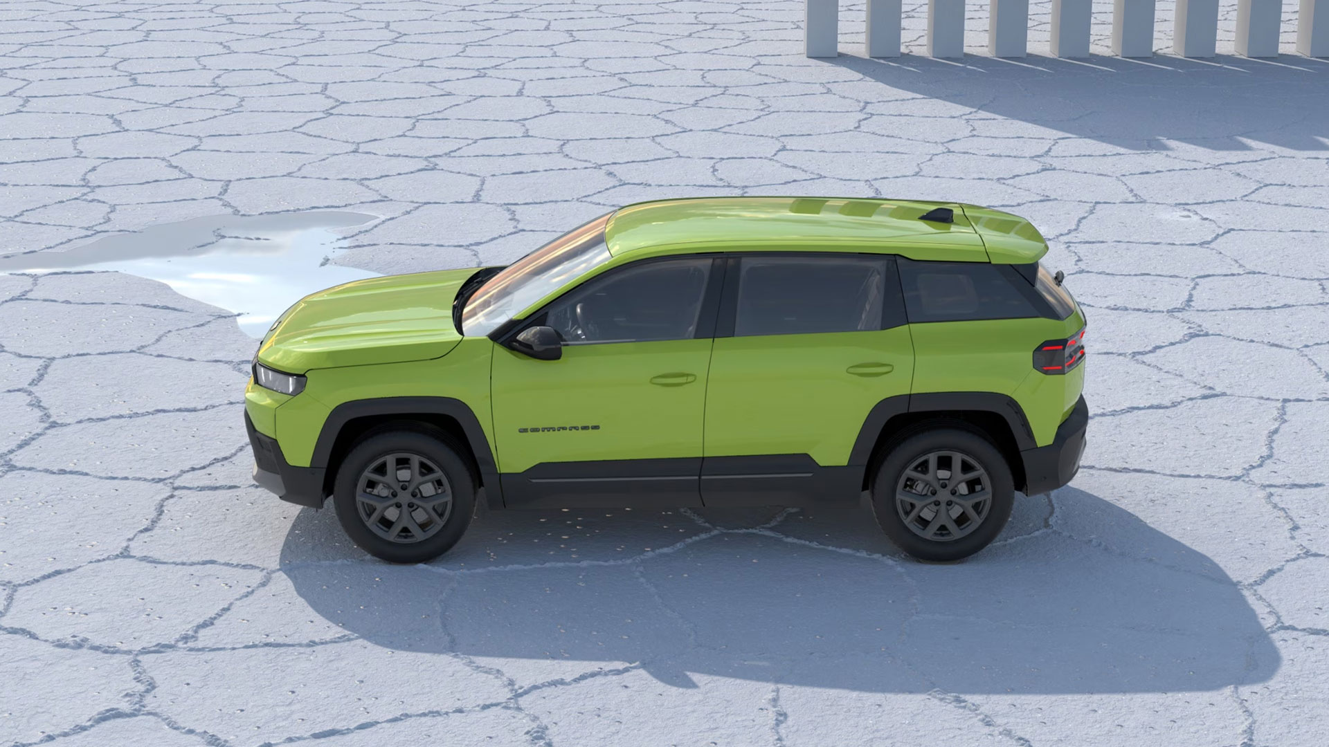 Jeep Compass Altitude e-Hybrid in Hawaii Green Metallic von der Seite