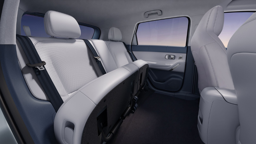 Verstellbare Sitze und innovative Magic Seats im Leapmotor B03X