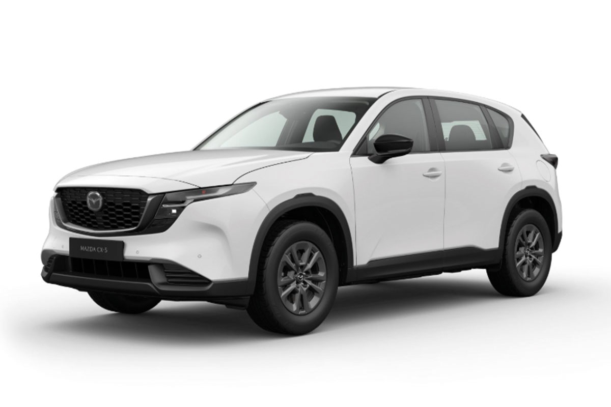 Mazda CX-5 in der Ausstattung Prime-Line in Arctic White von der Seite vorne