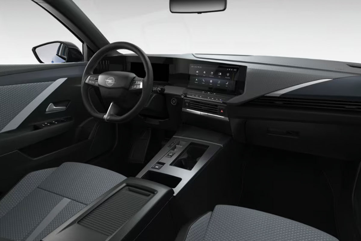 Innenraum eines neuen Opel Astras